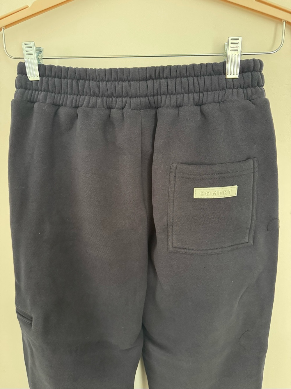 Comfrt Set- zip travel hoodie and matching pants - Picture 10 of 12